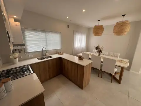 Depto Tipo Casa en Venta de 3 dormitorios