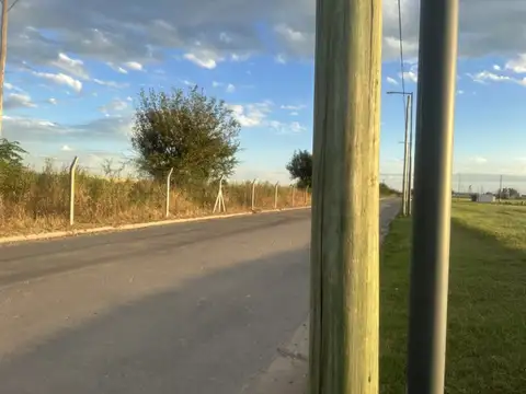 Terreno en Venta 25  mts Fondo