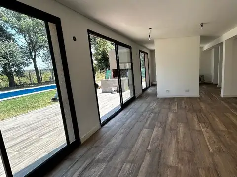 Venta casa en Medal Pilar 10% a terminar (consultar opciones)