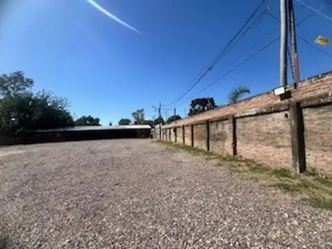 Oficinas +  Galpón + Cocheras + Terreno