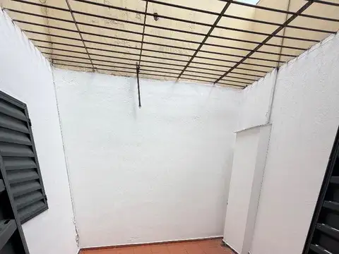 Departamento en Alquiler en Alto Alberdi, $ 400.000