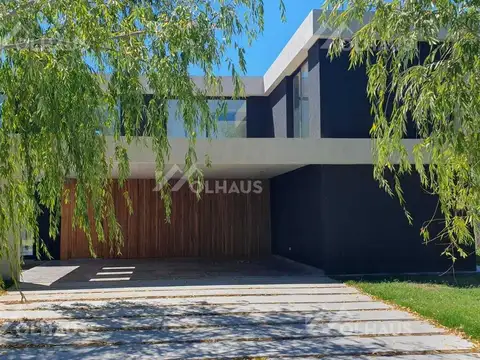 Casa  en Alquiler en San Benito, Villanueva, Tigre