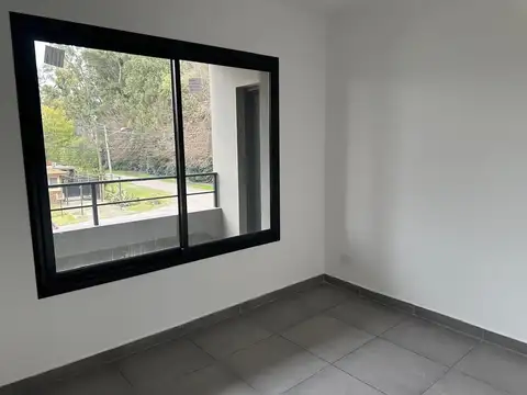 Departamento  en Venta en Montecarlo, Del Viso, Pilar