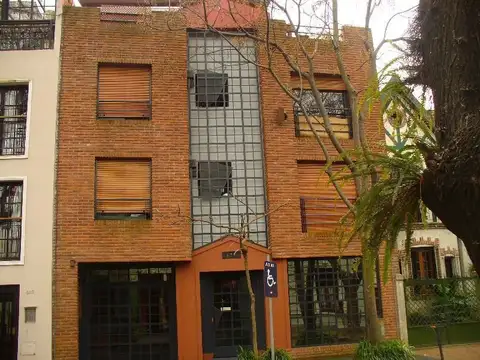 Rivadavia 600, Piso 2