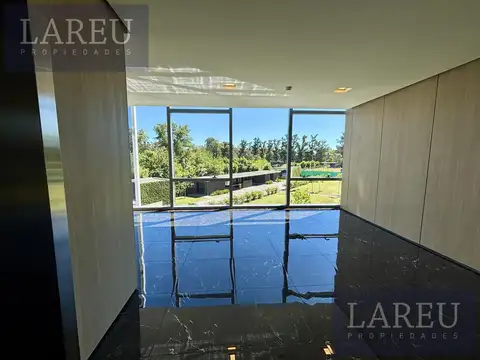 MERIDIANO BUSINESS CENTER