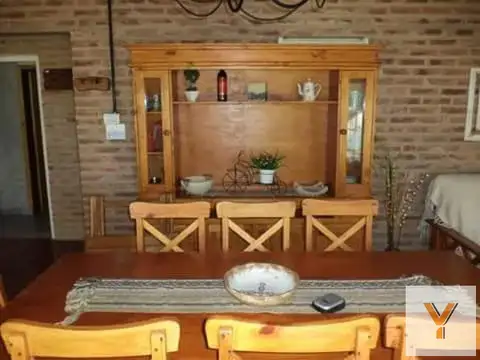 Casa 3 ambientes con 1 baño