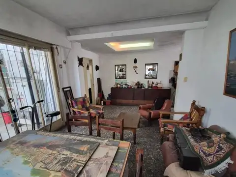 Depto Tipo Casa en Venta 50 años