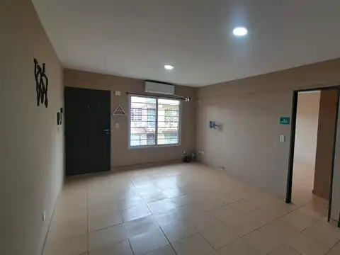Departamento en Alquiler en Moron, $ 440.000