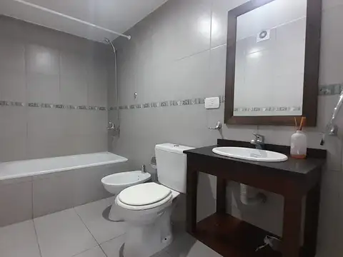 Departamento en Alquiler con 1 cocheras