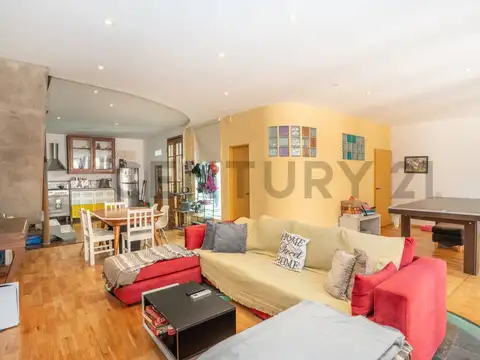 Depto Tipo Casa en Venta de 4 ambientes