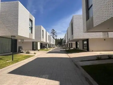 Casa en Venta en Canning, USD 220.000