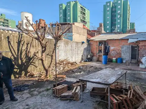 LOCAL / COMERCIAL EN VENTA - POSADAS AL 200, LANÚS ESTE -