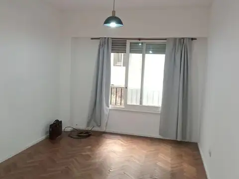 Av. Callao 800, Piso 5