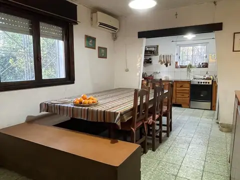 VENTA / CASA / TRES SARGENTOS / CARMEN DE ARECO