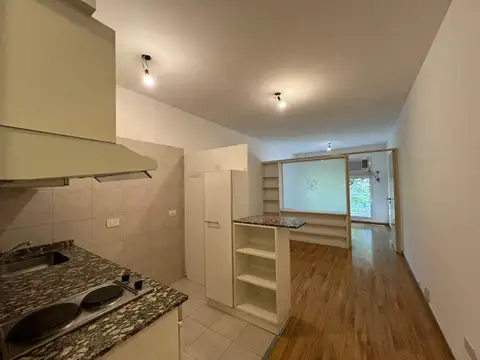 Excelente Monoambiente  dividido | Apto profesional