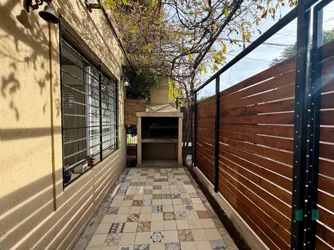 PH EN VENTA EN ADROGUE - 3 AMBIENTES