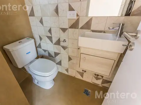 Depto Tipo Casa en Venta con 1 cocheras