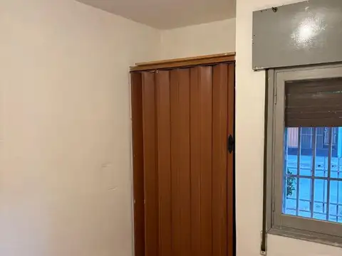 CASA 3 DORM CON LOCAL EN ALQUILER EN BARRIO PANAMERICANO