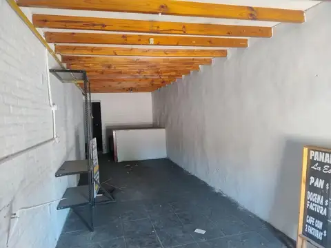 ALQ LOCAL 50M2 EN TIGRE