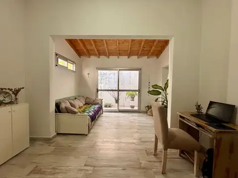 Depto Tipo Casa en Venta de 7 ambientes