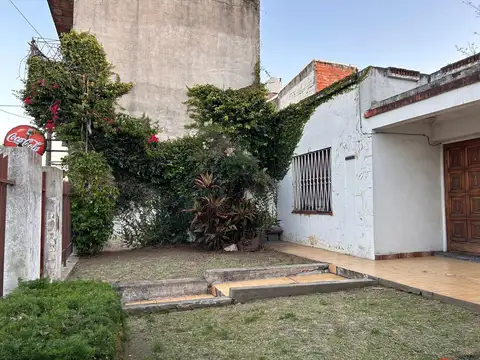 Casa en Venta en Martín Coronado, USD 120.000