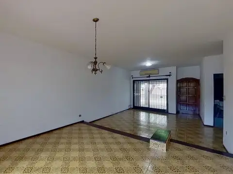 PH Ambientes con Cochera, Balcón y Jardín en Vicente López