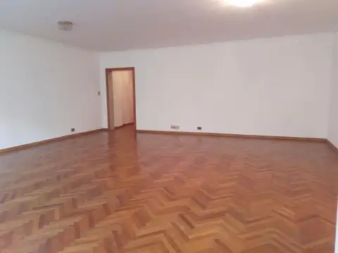Departamento en Alquiler de 3 dormitorios