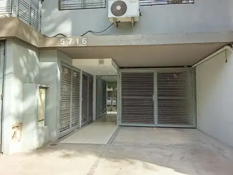 Departamento 2 ambientes al frente con balcón y parrilla