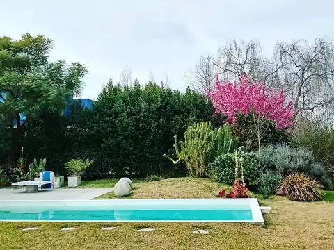 Casa en Alquiler en Villanueva, USD 2.550