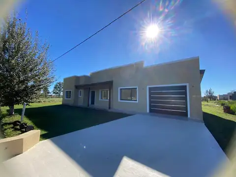 Casa en Venta en San Miguel del Monte, USD 150.000