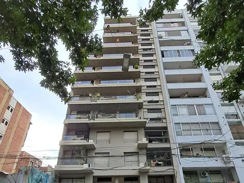 DEPARTAMENTO DE DOS DORMITORIOS CON COCHERA