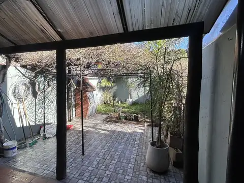 Depto Tipo Casa en Alquiler en San Antonio de Padua, $ 1.200.000