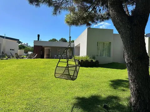 Departamento en Venta en Costa Esmeralda, USD 290.000