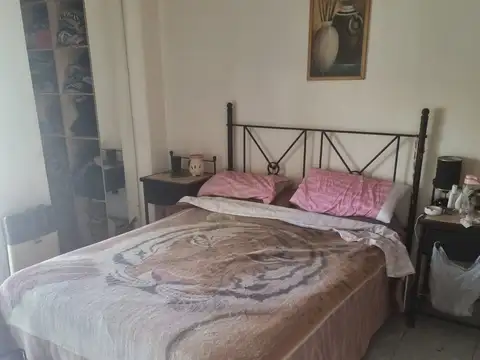 Depto Tipo Casa en Venta en Villa del Parque, USD 125.000