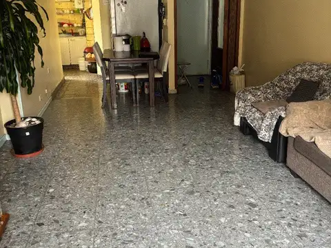 Sarmiento 2400, Piso 5