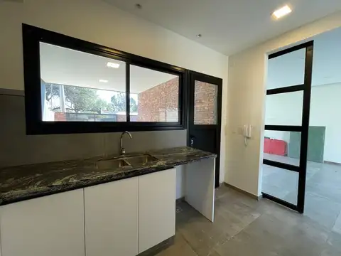 Dúplex  - Fray Juan de Arregui al 4800