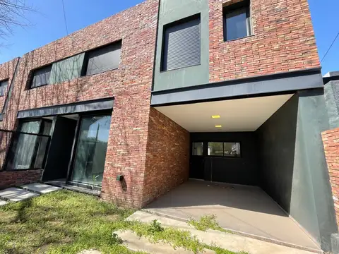 VENTA ¡Amplio Dúplex a Estrenar! 3 Dormitorios - ppal en suite