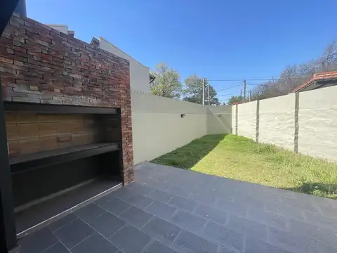 Casa en Venta con 1 cochera