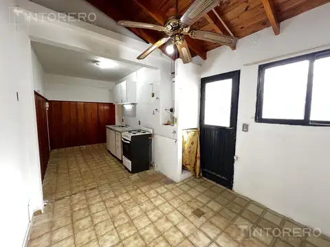 Depto Tipo Casa en Alquiler con 1 cocheras
