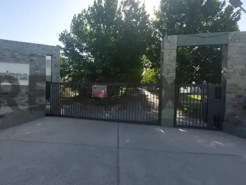 Gobernador Viterbori 2400