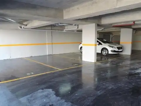 COCHERA CUBIERTA PLANTA BAJA VENTA VILLA PUEYRREDÓN