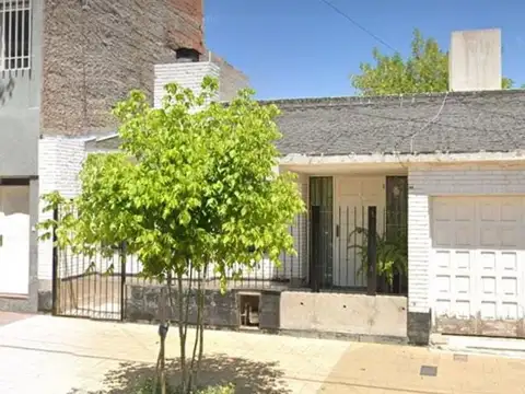 Venta Casa 9 Amb. Apta GERIATRICO 6ta Sección Mza