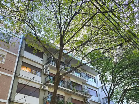 DEPARTAMENTO DE 3 AMBIENTES AL CONTRAFRENTE c/BALCON