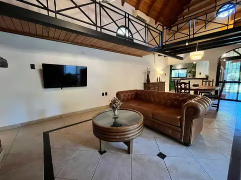 Casa en Venta al Este