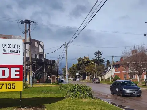 Lote en Excelente ubicación sobre Av. Montreal