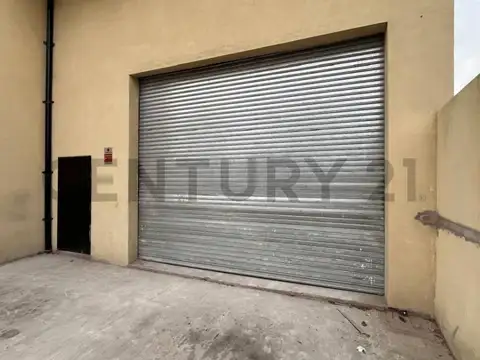 VENTA GALPON, ENTREPISO Y PATIO   MUÑIZ