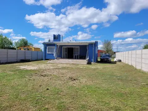 Casa a estrenar en Barrio La Pista
