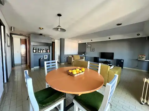 Depto Tipo Casa en Venta 44 años