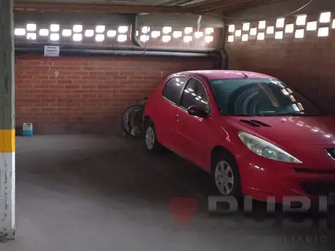 CENTRO DE NEUQUEN COCHERA EN VENTA