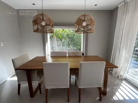 Casa 4 ambientes con 1 baño